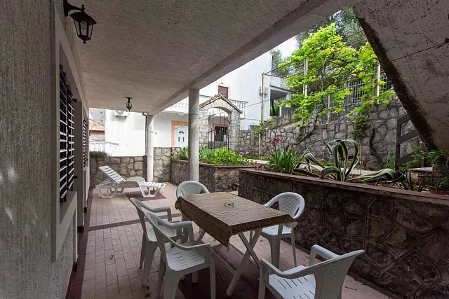 House in the picturesque area of ​​Krasici, ideal for comfortable living and relaxation — photo 16