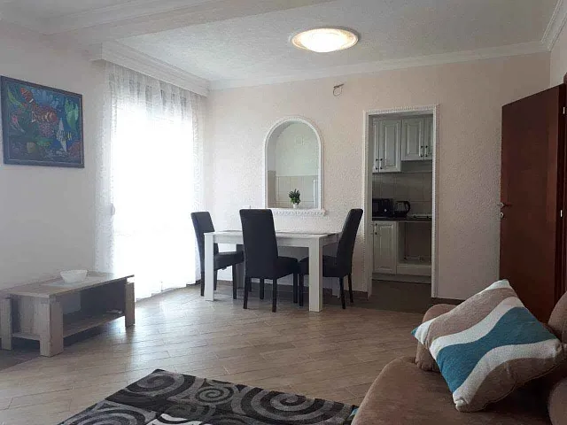 House with three apartments in Zagrađe, Sutomore — 450 m² — photo 5