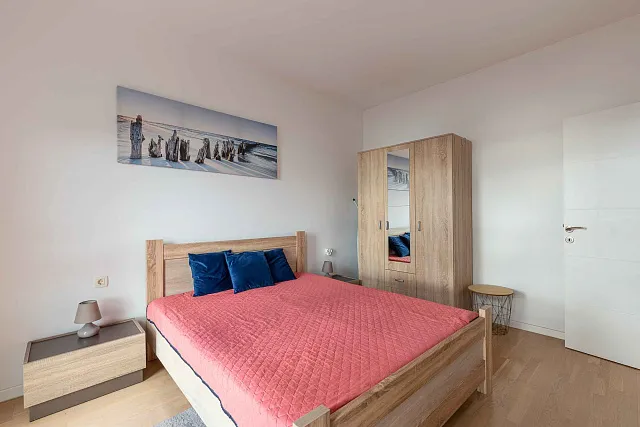 A bright and comfortable 65 m² apartment in Rafailovići — photo 8