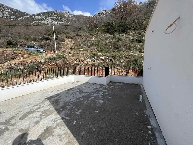 New villa with panoramic sea view in Buljarica — photo 10