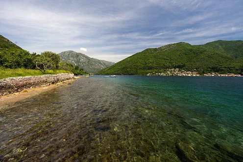 Fully Renovated Stone House with 3 Bedrooms and Spacious Terrace, Đurići — photo 3