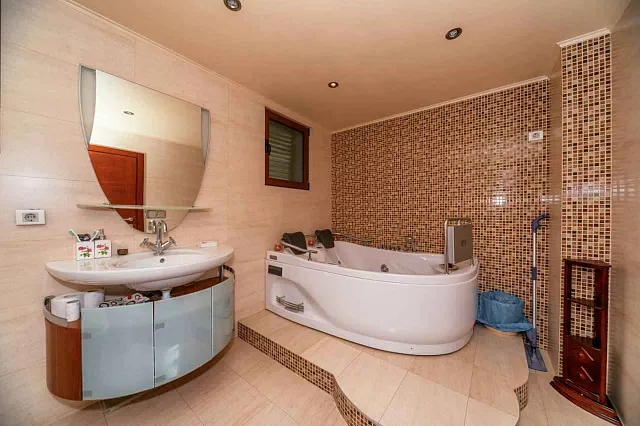 Five-room duplex in Bar near the sea — photo 11