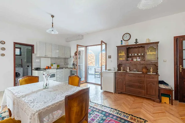 3-bedroom apartment, 90 m², with a partial sea view from the terrace — photo 4