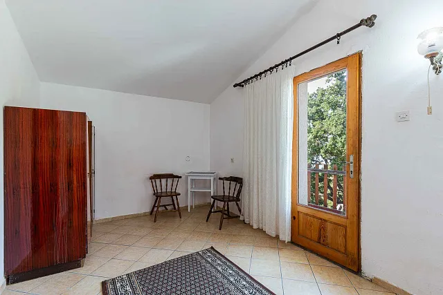House with a terrace and sea view in Bar — photo 7
