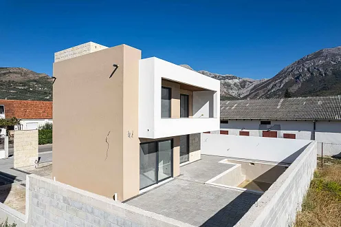 Modern House in Bar with Terrace and 3 Bedrooms — photo 2