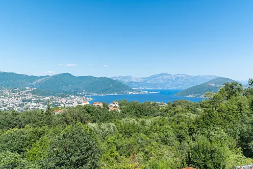  Herceg Novi – Luxury Duplex with Panoramic Bay Views