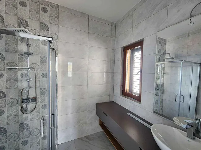 Spacious and bright apartments with panoramic sea views — photo 16