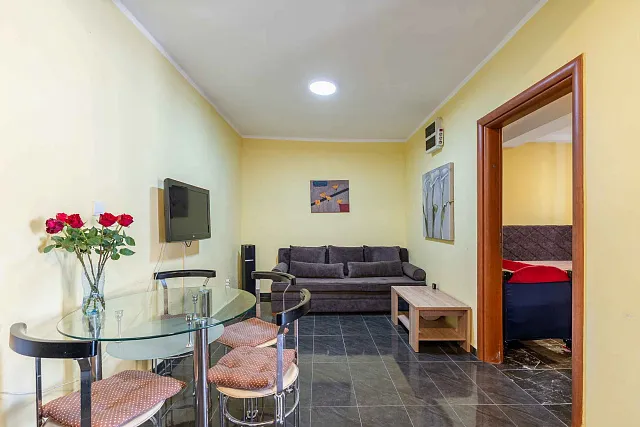 Apartment in Rafailovici with one bedroom — photo 4