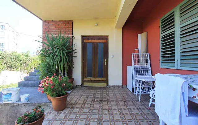 House with a beautiful courtyard in Bar — photo 9