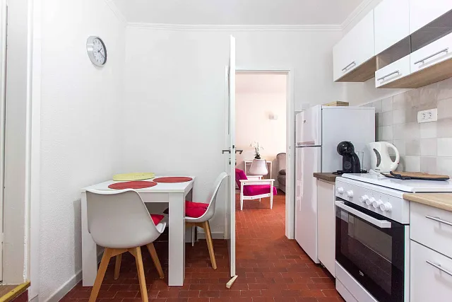 Townhouse by the sea in Dobrota — photo 15