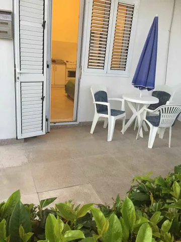 Apartment house in Herceg Novi — photo 13