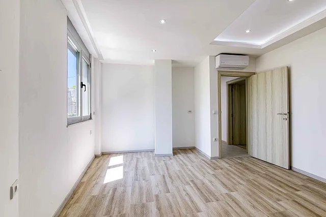 Penthouse in Ulcinj with sea view — photo 23