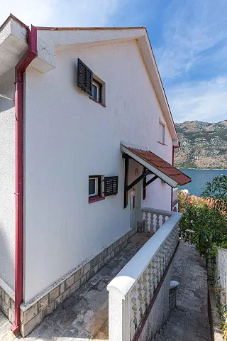 House Just 50 Meters from the Sea – Stoliv — photo 17
