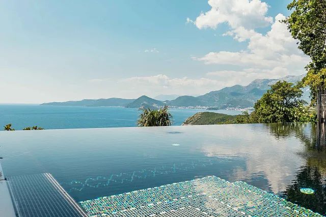 Elegant Stone Mansion with Sea View near Sveti Stefan — photo 6