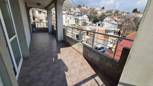 Three-storey house in the city of Bar, Susanj district — photo 4