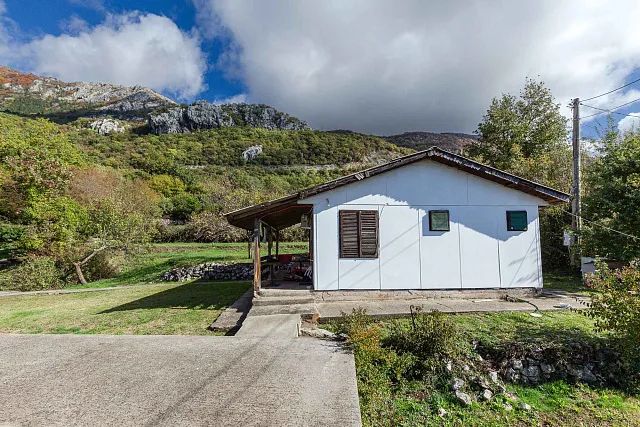 Urbanized Plot with Sea View and Own Water Source – Lapčići, 1,000 m² — photo 14