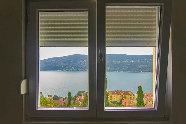 Three-storey townhouse with stunning sea views in Herceg Novi — photo 8