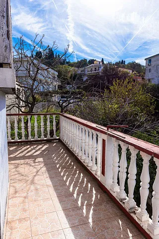 House with a terrace and sea view in Bar — photo 28