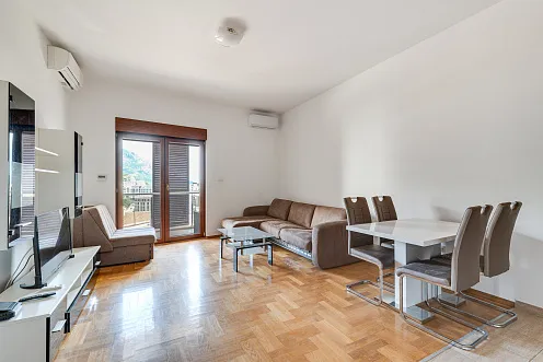 Cozy Seaview Apartment in Bečići