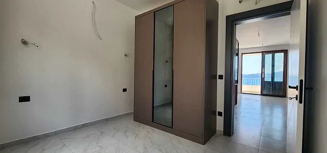 Spacious and bright apartments with panoramic sea views — photo 19