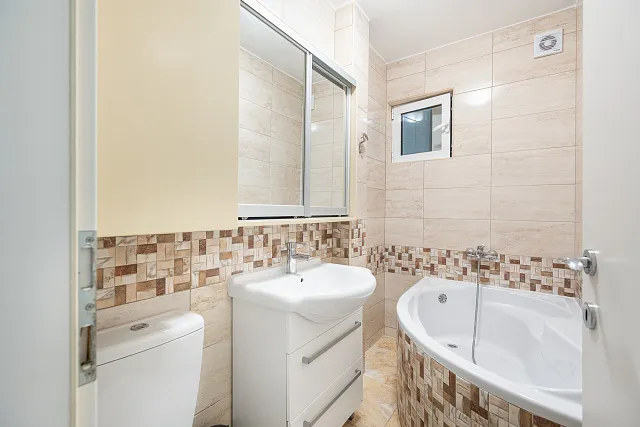Spacious Sea View Apartment for Sale in Sveti Stefan – 77 m² — photo 11