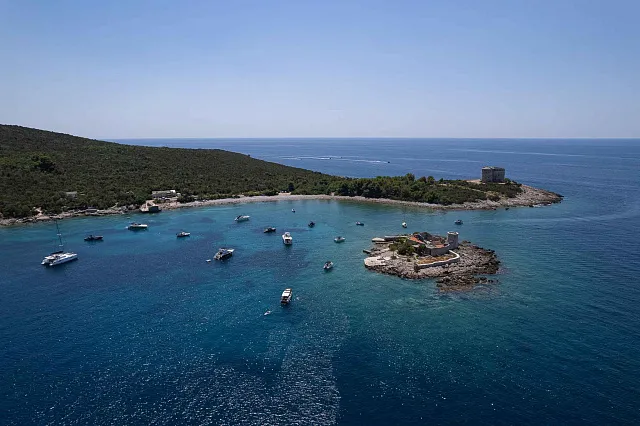 Luxury Seafront Villa – Lustica  — photo 13