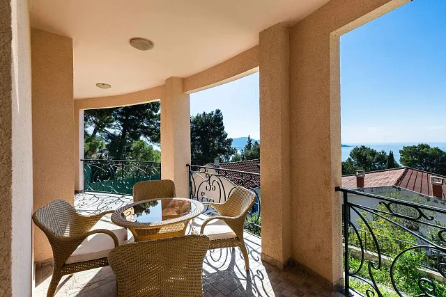 Modern villa in Susanj with a beautiful sea view  — photo 12