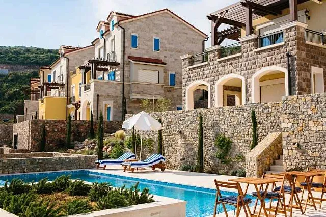 Luxurious apartments in Lustica — photo 24