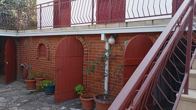 house 116 m², Krašići, second line, with a small garden and a barbecue area — photo 7
