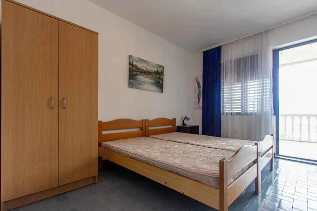 House in the picturesque area of ​​Krasici, ideal for comfortable living and relaxation — photo 8