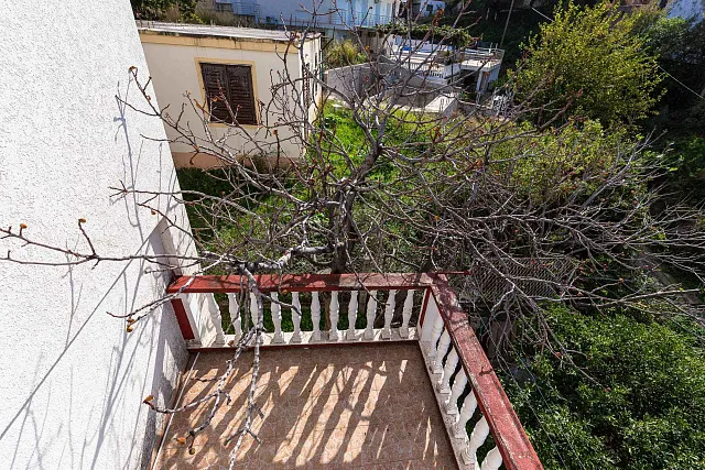 House with a terrace and sea view in Bar — photo 25
