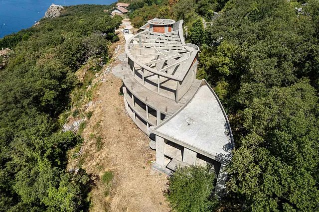 7,715 m² Land with Structures and Unfinished Construction near Sveti Stefan — photo 39