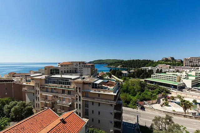 Penthouse in new building in Becici near the sea — photo 41