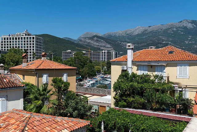 Charming duplex apartment in the heart of the old town of Budva — photo 29