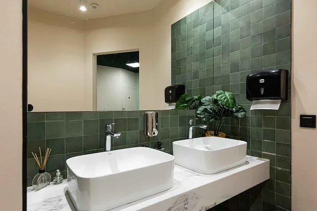 Commercial property in Budva, 400 m² — photo 17