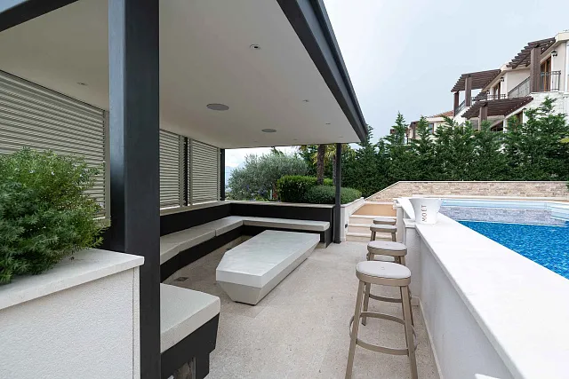 Exclusive Villa in Blizikuće, near Sveti Stefan — photo 27