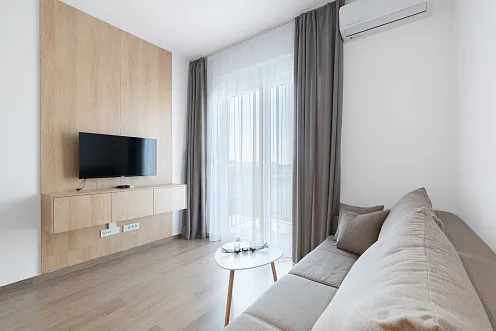 Sunny one-bedroom apartment of 42 m² in Budva, close to the sea.