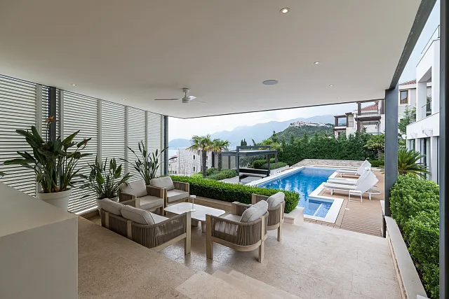 Exclusive Villa in Blizikuće, near Sveti Stefan — photo 35