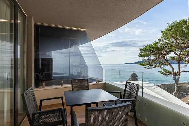 A luxuriously furnished apartment for sale in Bečići – an opportunity not to be missed. — photo 14
