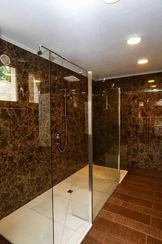 Modern villa located on the first line of Radovici — photo 13