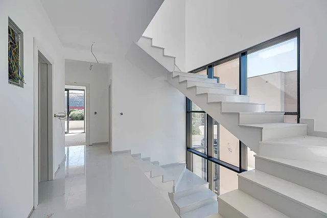 Modern House in Bar with Terrace and 3 Bedrooms — photo 24