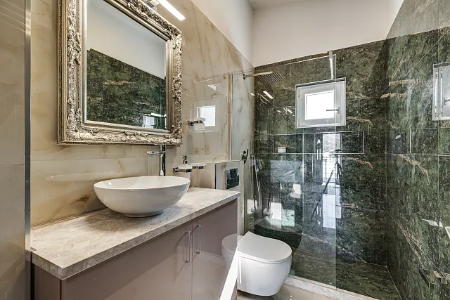Two-storey spacious house in Sutomore — photo 10