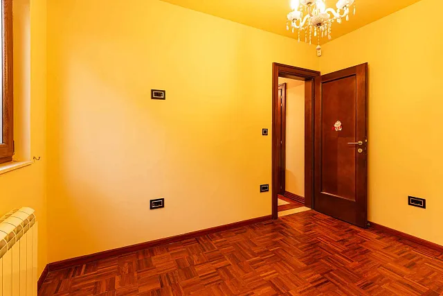 For sale three bedroom apartment in Stoliv on the first line to the sea — photo 27