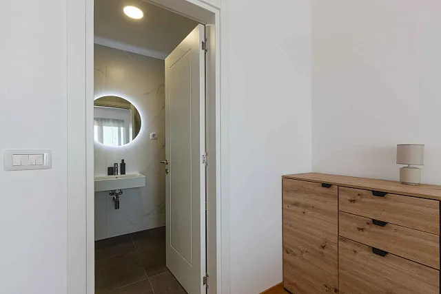 2 Bedroom apartment in Becici — photo 10