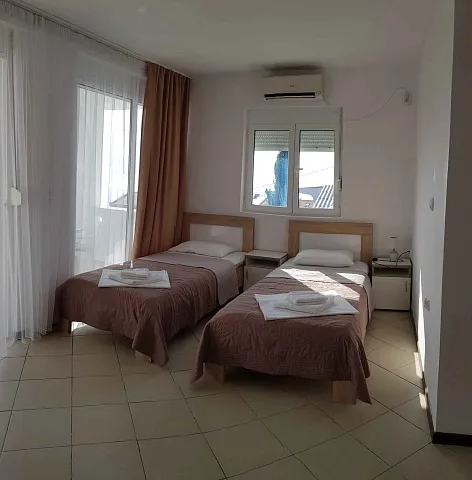 One bedroom apartment on the second floor — photo 5