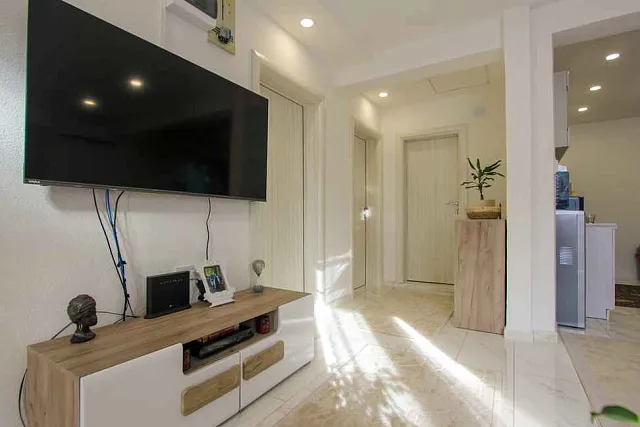 For sale two-storey house in Dobra Voda near the sea — photo 6