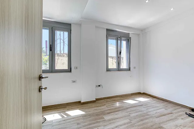 Penthouse in Ulcinj with sea view — photo 18