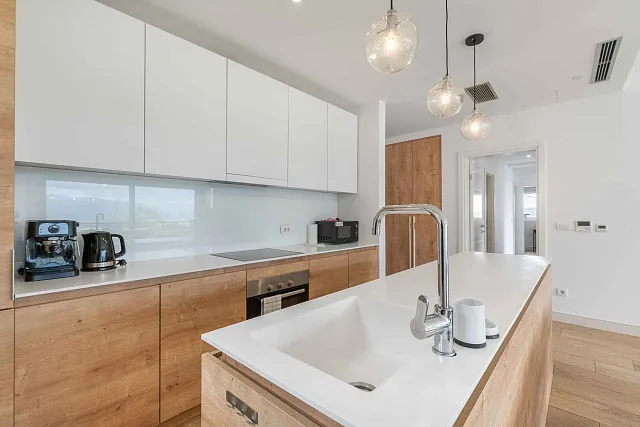 For Sale: Spacious Three-Bedroom Apartment with Sea View and a 40 m² Terrace — photo 17