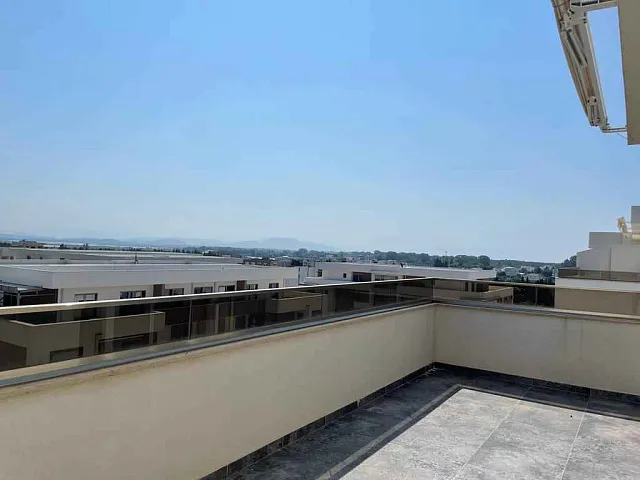 Apartments in a new six-storey building in Ulcinj — photo 5